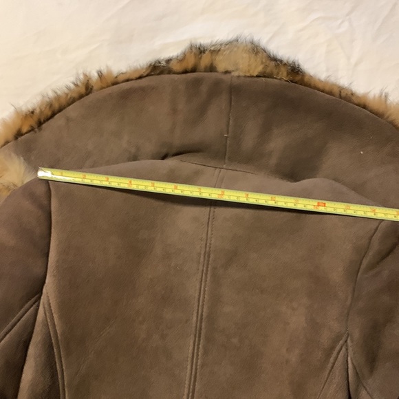 Jeno de Paris Shearling Coat w Genuine Fur Collar - Picture 13 of 16